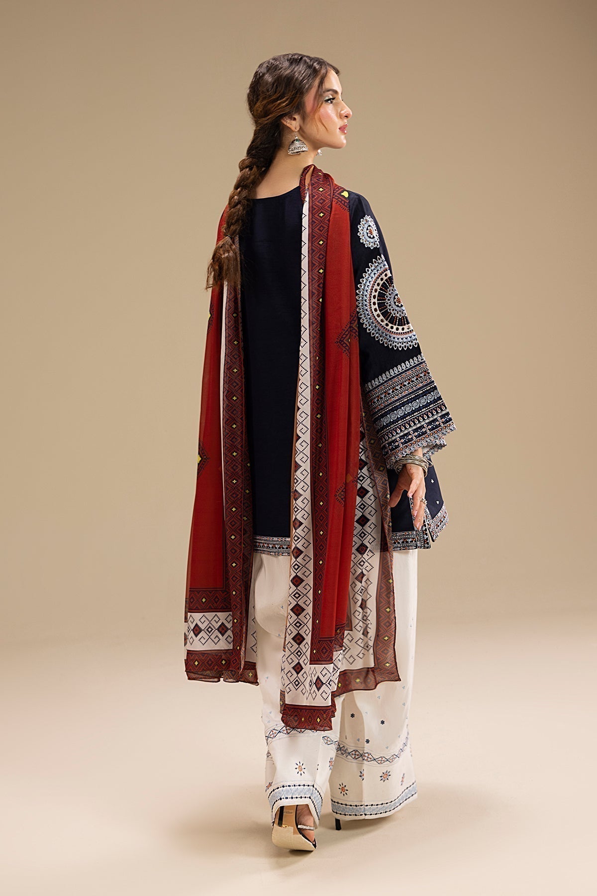 '- UNSTITCHED 3PC DHANAK EMBROIDERED SUIT 241