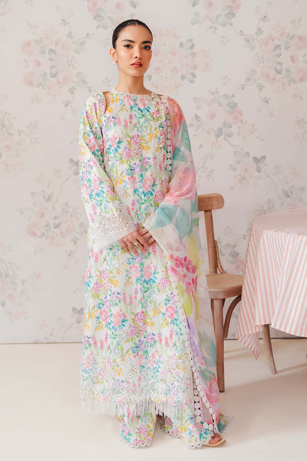 The Folral Charm Lawn 10002