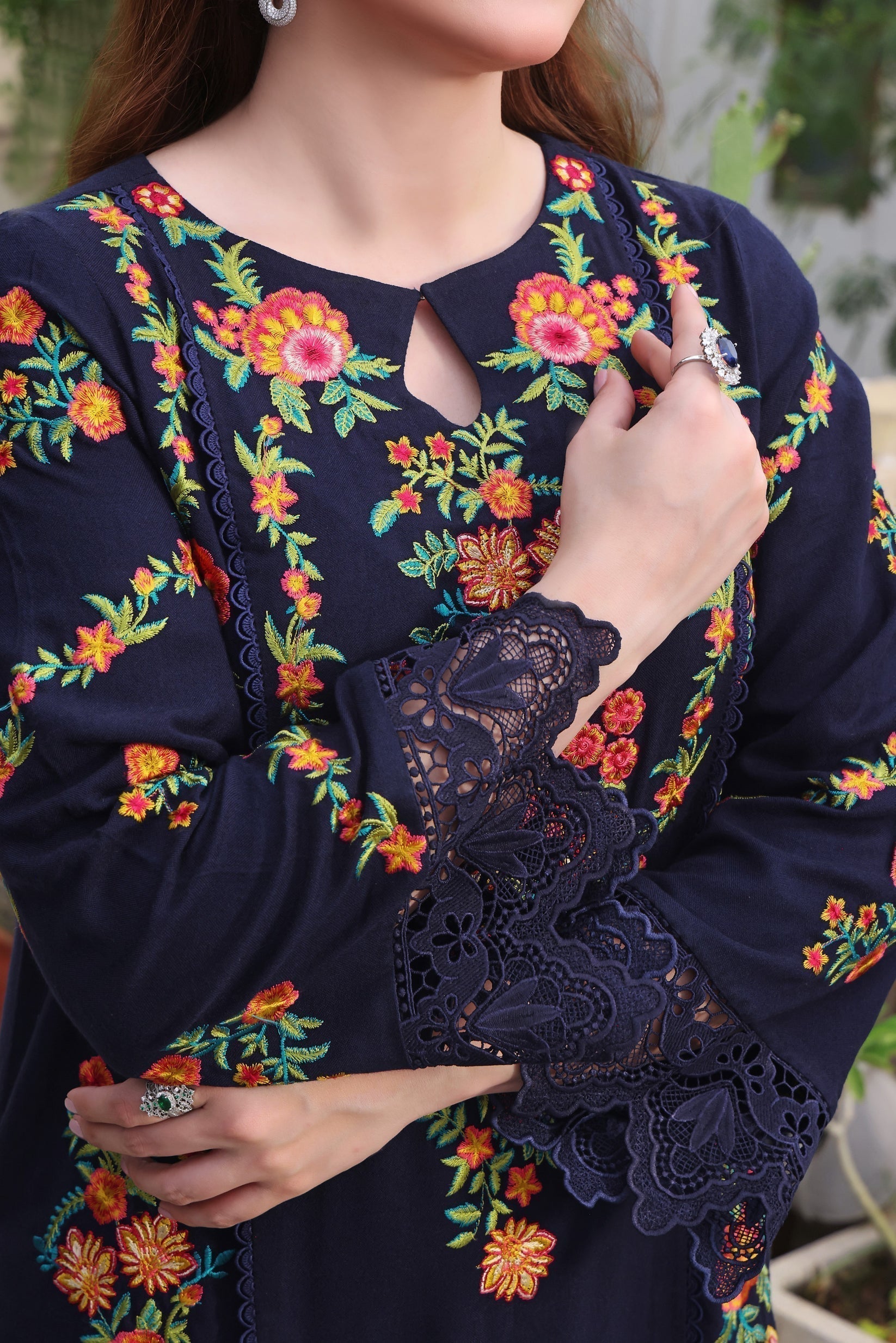 3PC - Lawn EMBROIDERED SHIRT WITH COURTRAI PRINTED Dupatta & TROUSER - A676
