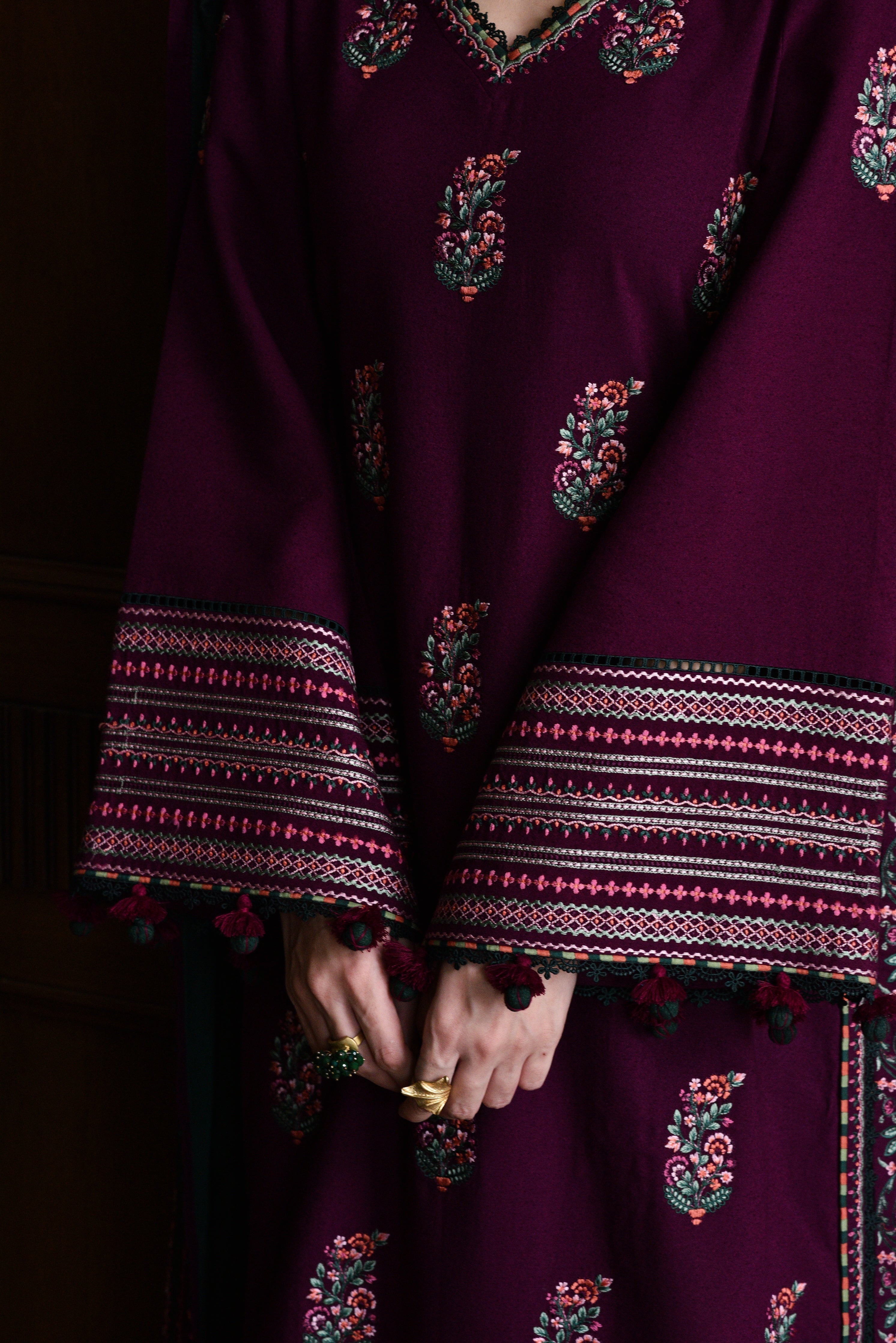 3PC - LAWN EMBROIDERED SHIRT WITH LAWN EMBROIDERED SHAWL AND TROUSER - 678L